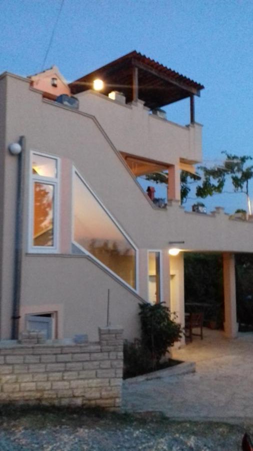 Apartments Villa Marija Gornji Karin Exterior photo